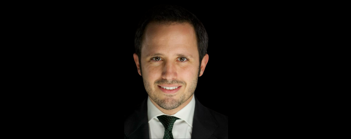 The Restorative Mindset: Treatment Planning Around Compromised Teeth and Implants